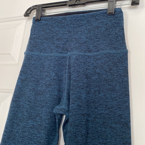 Beyond Yoga teal 7/8 leggings - Picture 2 of 5